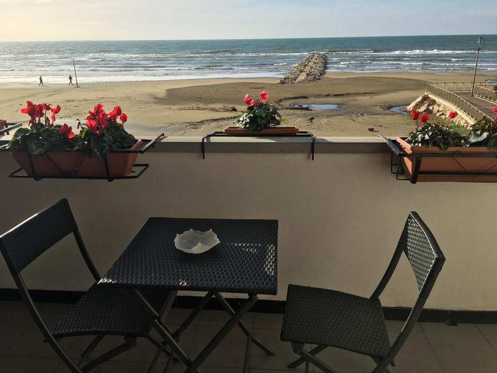 Marocca Hotell Nettuno Exteriör bild
