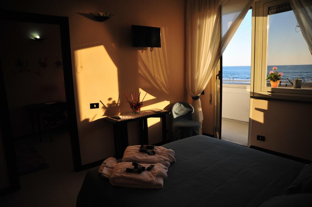 Marocca Hotell Nettuno Rum bild