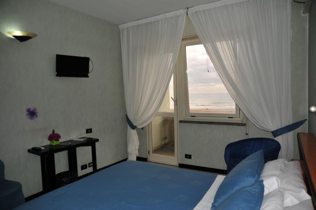 Marocca Hotell Nettuno Rum bild