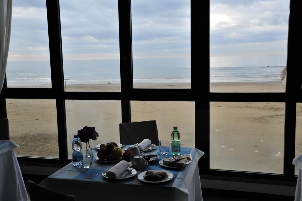 Marocca Hotell Nettuno Exteriör bild