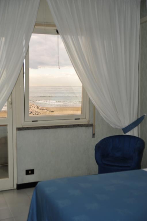 Marocca Hotell Nettuno Exteriör bild