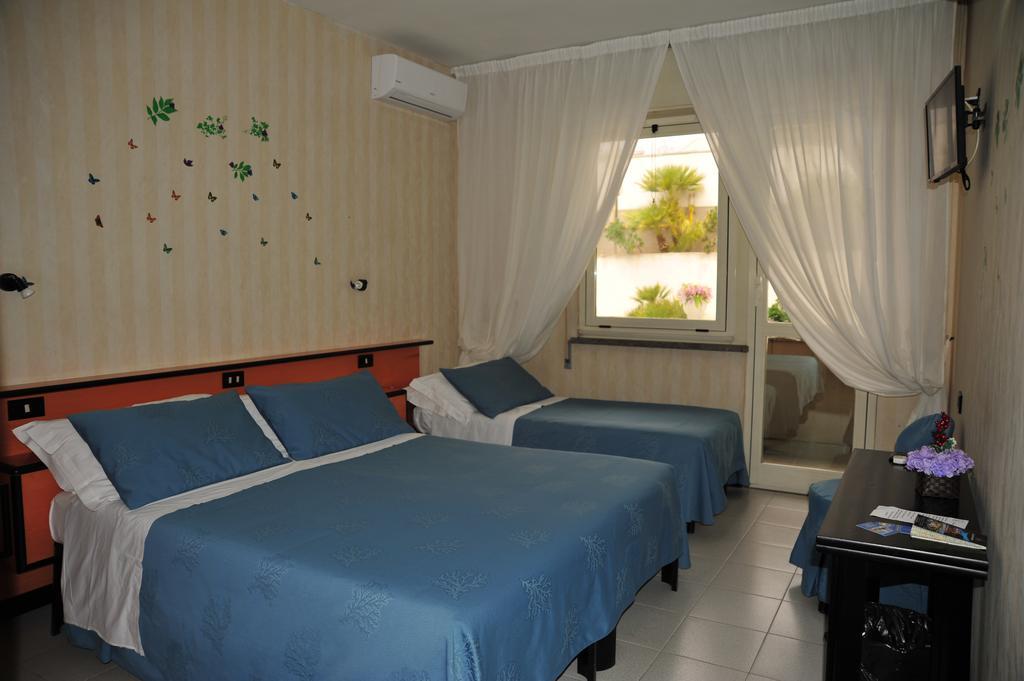 Marocca Hotell Nettuno Exteriör bild